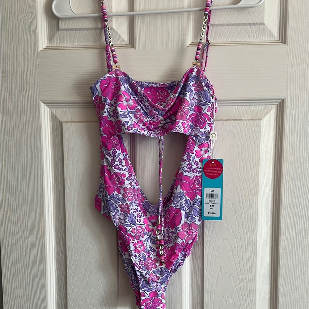 NWT Beach Bunny Womens Floral One Piece Swimsuit Size Small